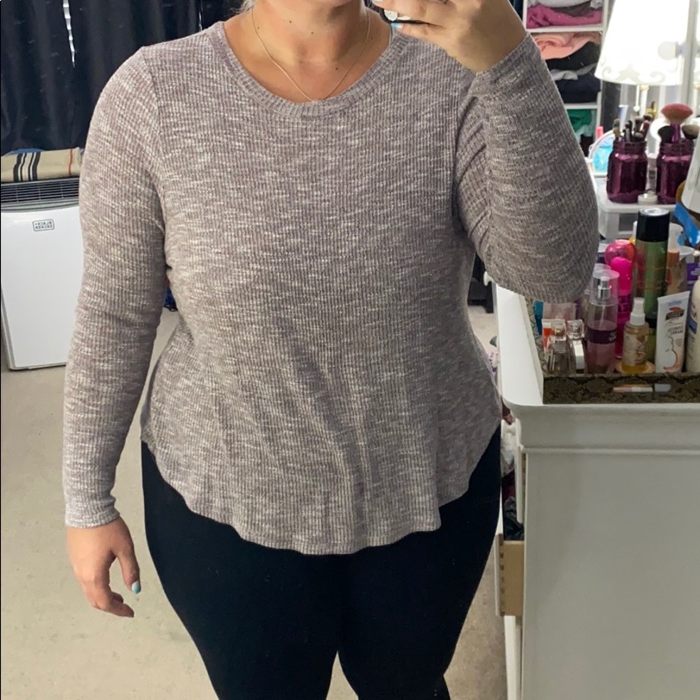 Maroon sweater